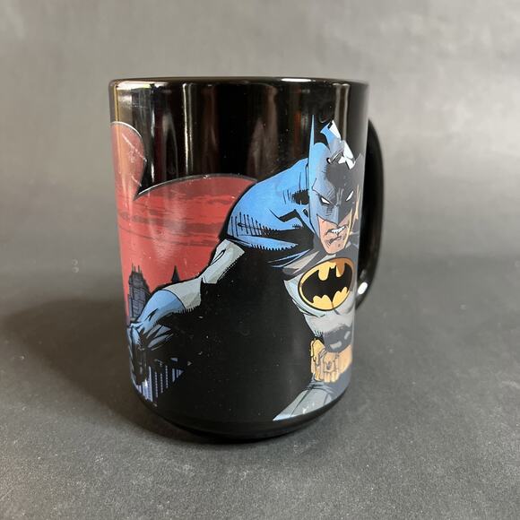 Batman Color Changing Mug (by Zak) DC Comics Black Coffee Mug Gotham City 10 Oz. - Picture 1 of 8